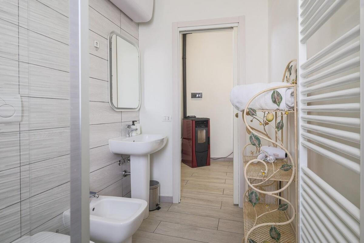 Jacuzzi & Relax - Casa Indipendente 20Min Da Milano Villa Zelo Buon Persico Dış mekan fotoğraf