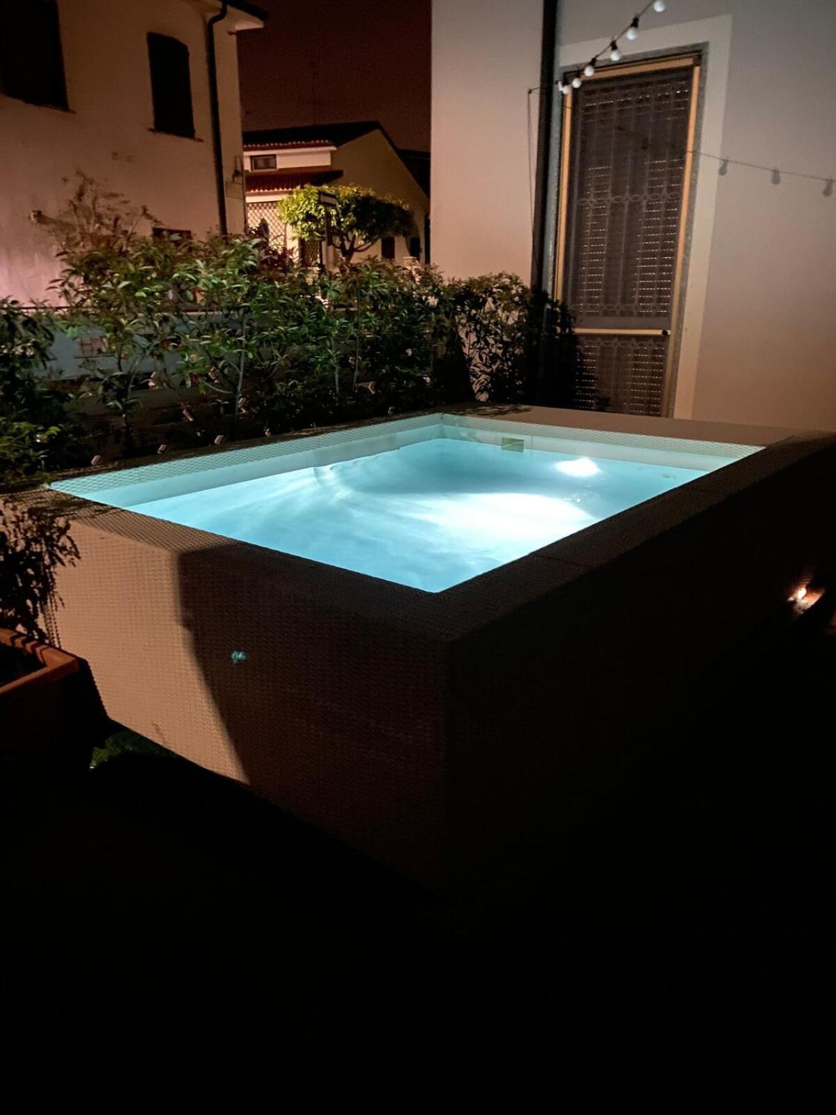 Jacuzzi & Relax - Casa Indipendente 20Min Da Milano Villa Zelo Buon Persico Dış mekan fotoğraf